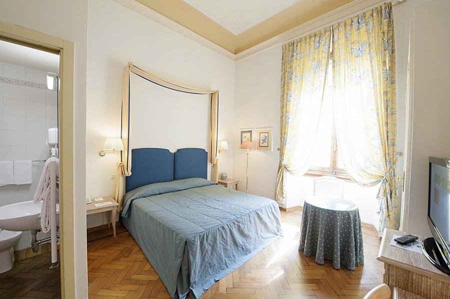 Palazzo Ruspoli Apartment ฟลอเรนซ์ ภายนอก รูปภาพ