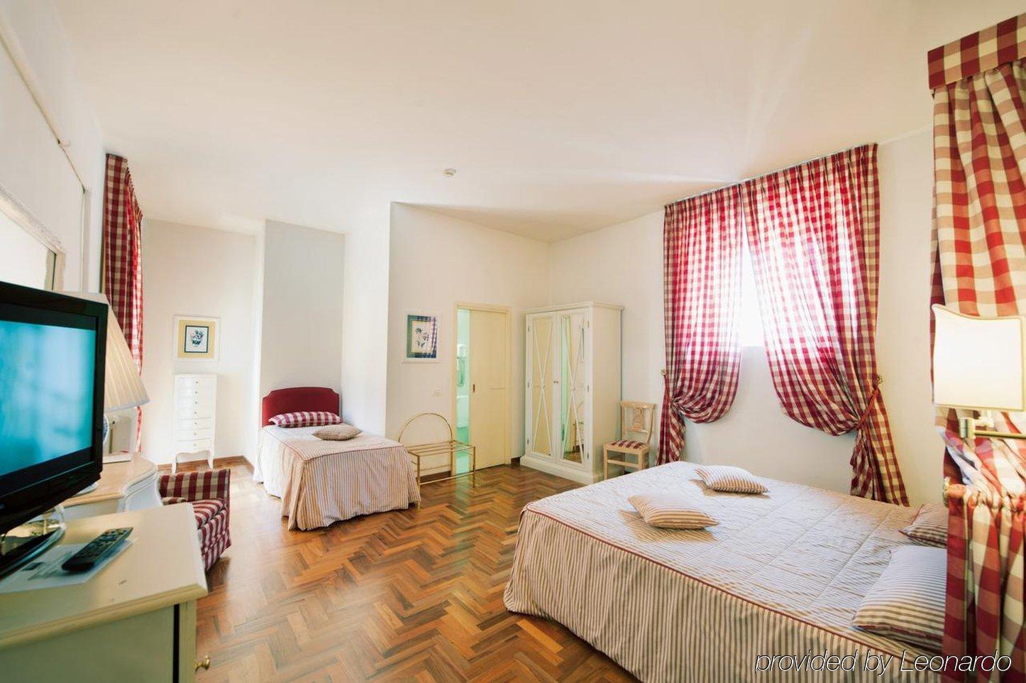 Palazzo Ruspoli Apartment ฟลอเรนซ์ ภายนอก รูปภาพ