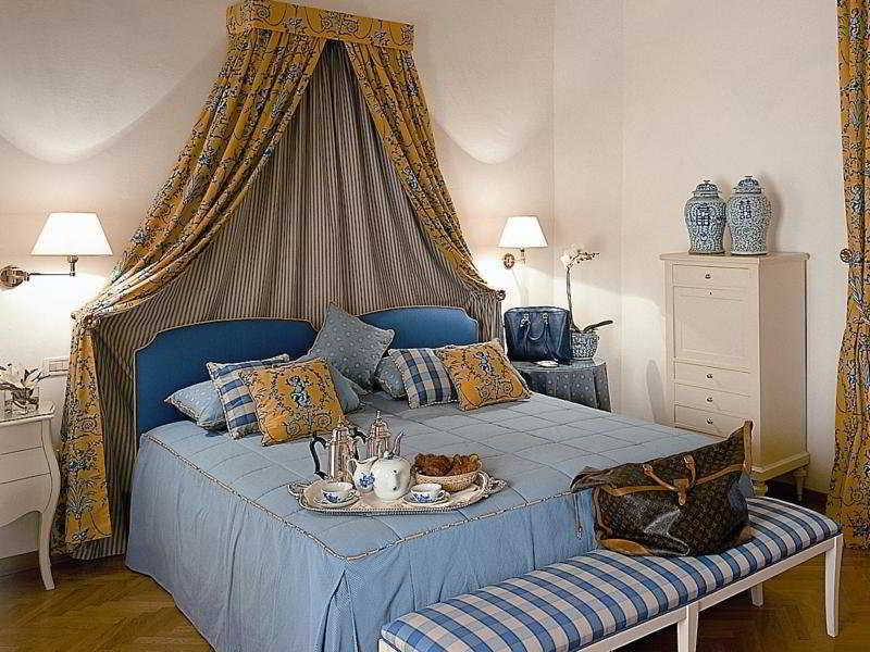 Palazzo Ruspoli Apartment ฟลอเรนซ์ ภายนอก รูปภาพ