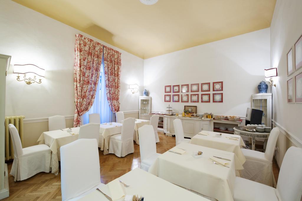 Palazzo Ruspoli Apartment ฟลอเรนซ์ ภายนอก รูปภาพ