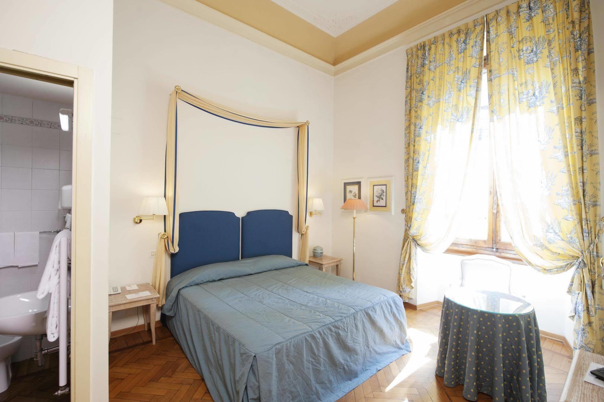 Palazzo Ruspoli Apartment ฟลอเรนซ์ ภายนอก รูปภาพ
