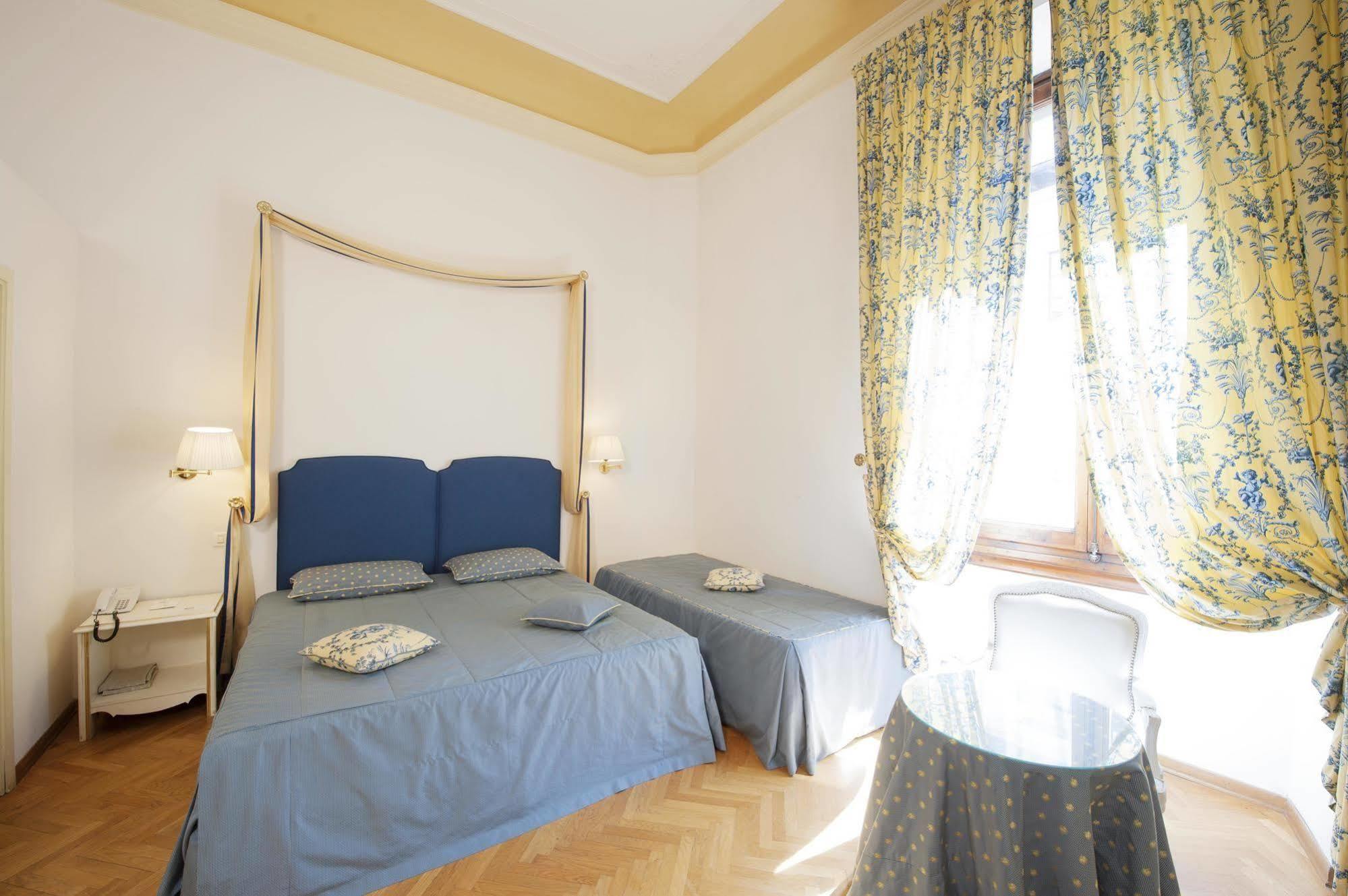 Palazzo Ruspoli Apartment ฟลอเรนซ์ ภายนอก รูปภาพ