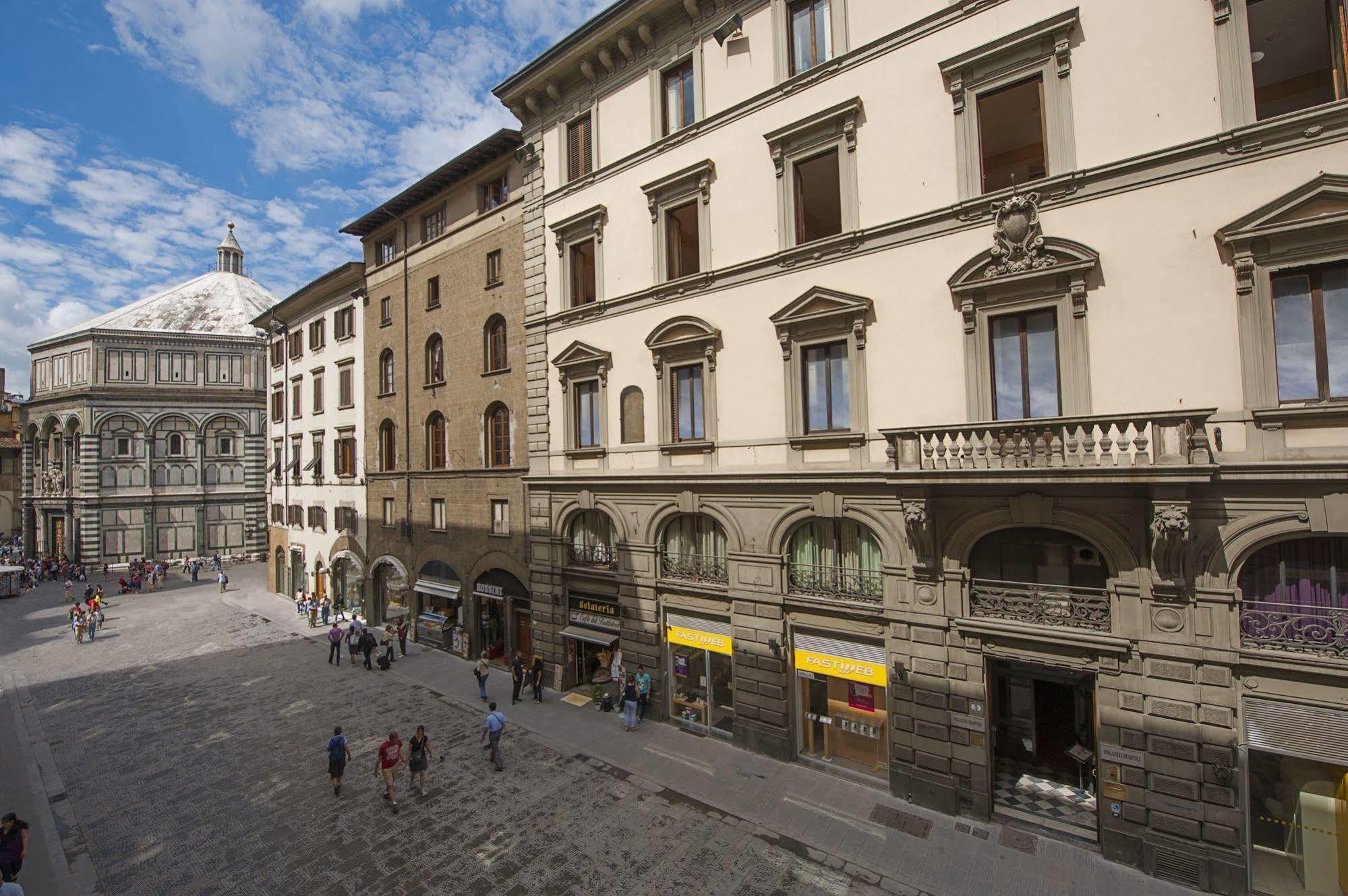 Palazzo Ruspoli Apartment ฟลอเรนซ์ ภายนอก รูปภาพ
