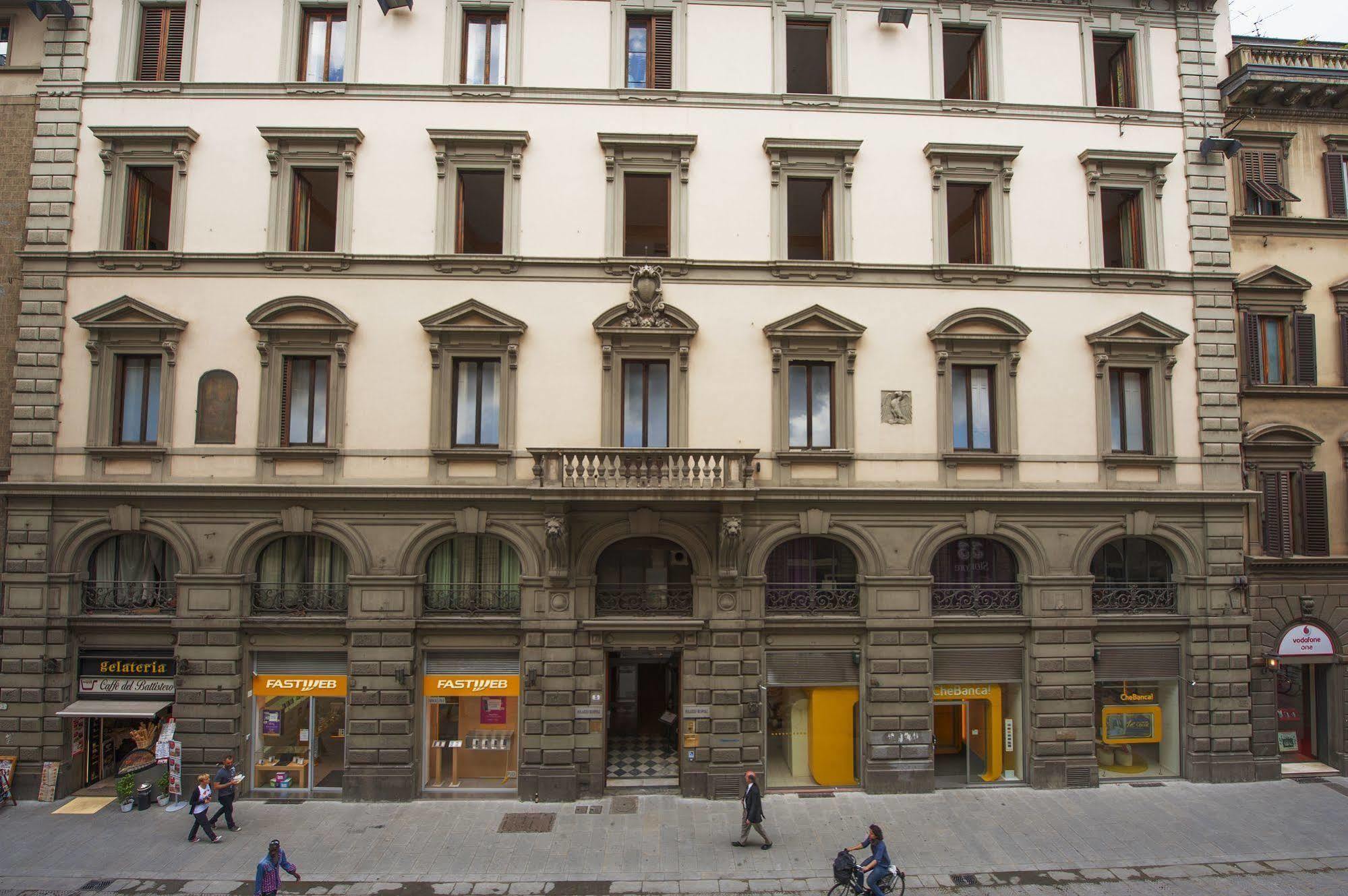 Palazzo Ruspoli Apartment ฟลอเรนซ์ ภายนอก รูปภาพ