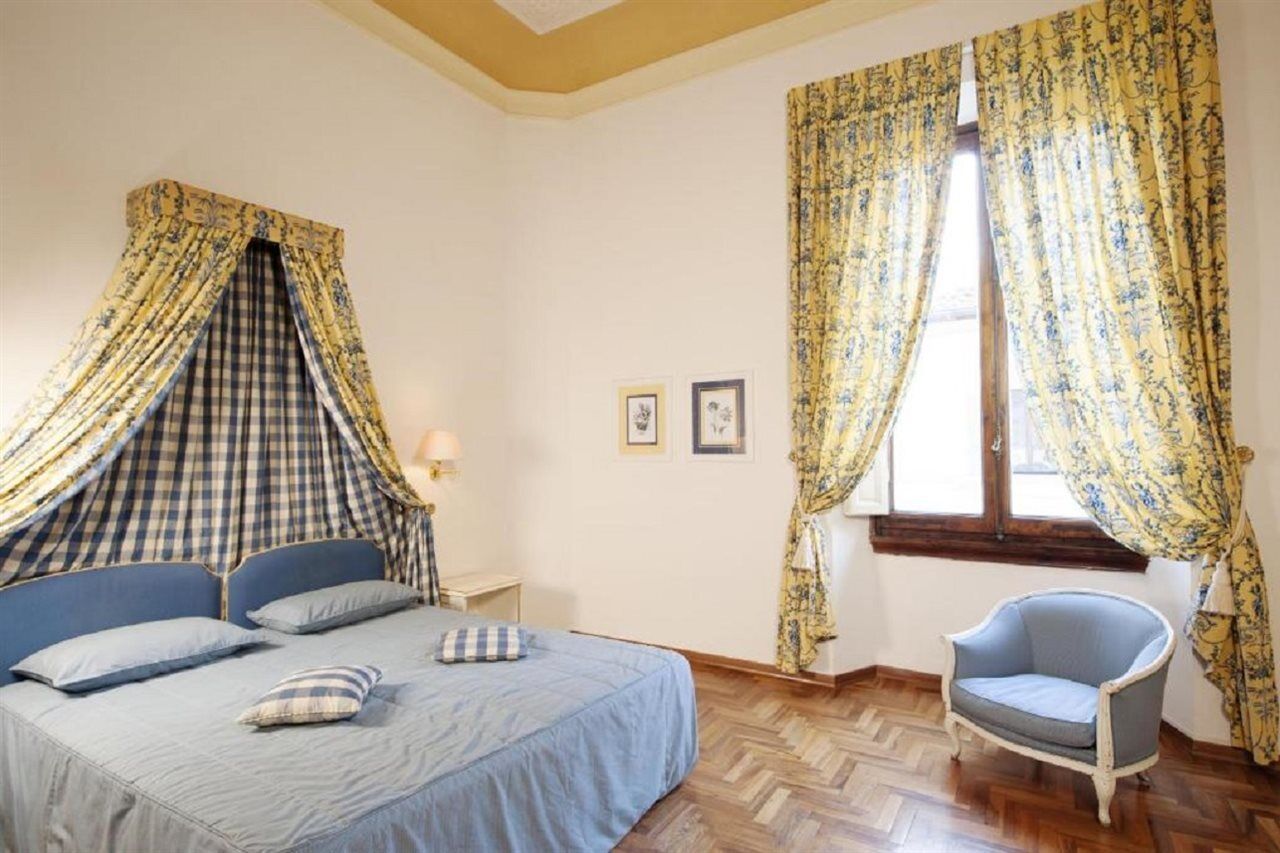 Palazzo Ruspoli Apartment ฟลอเรนซ์ ภายนอก รูปภาพ